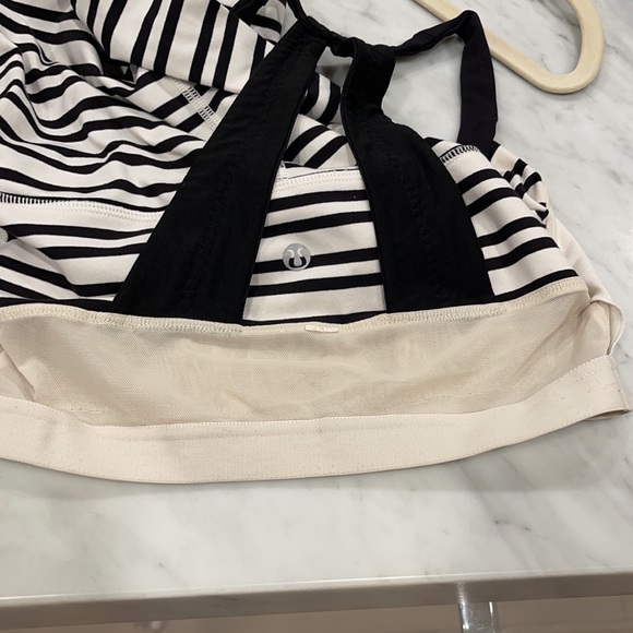 Lululemon Scoop Neck Tank Top Sports Bra - Picture 5 of 9